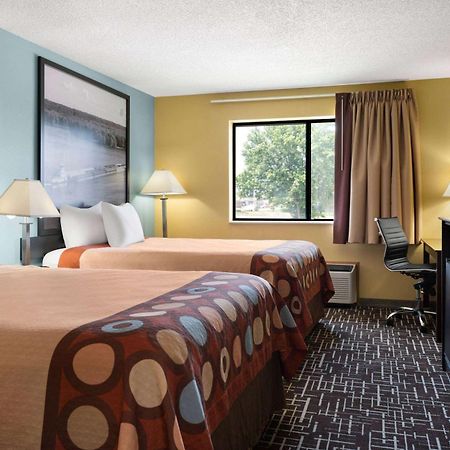 Super 8 By Wyndham Dyersville Экстерьер фото