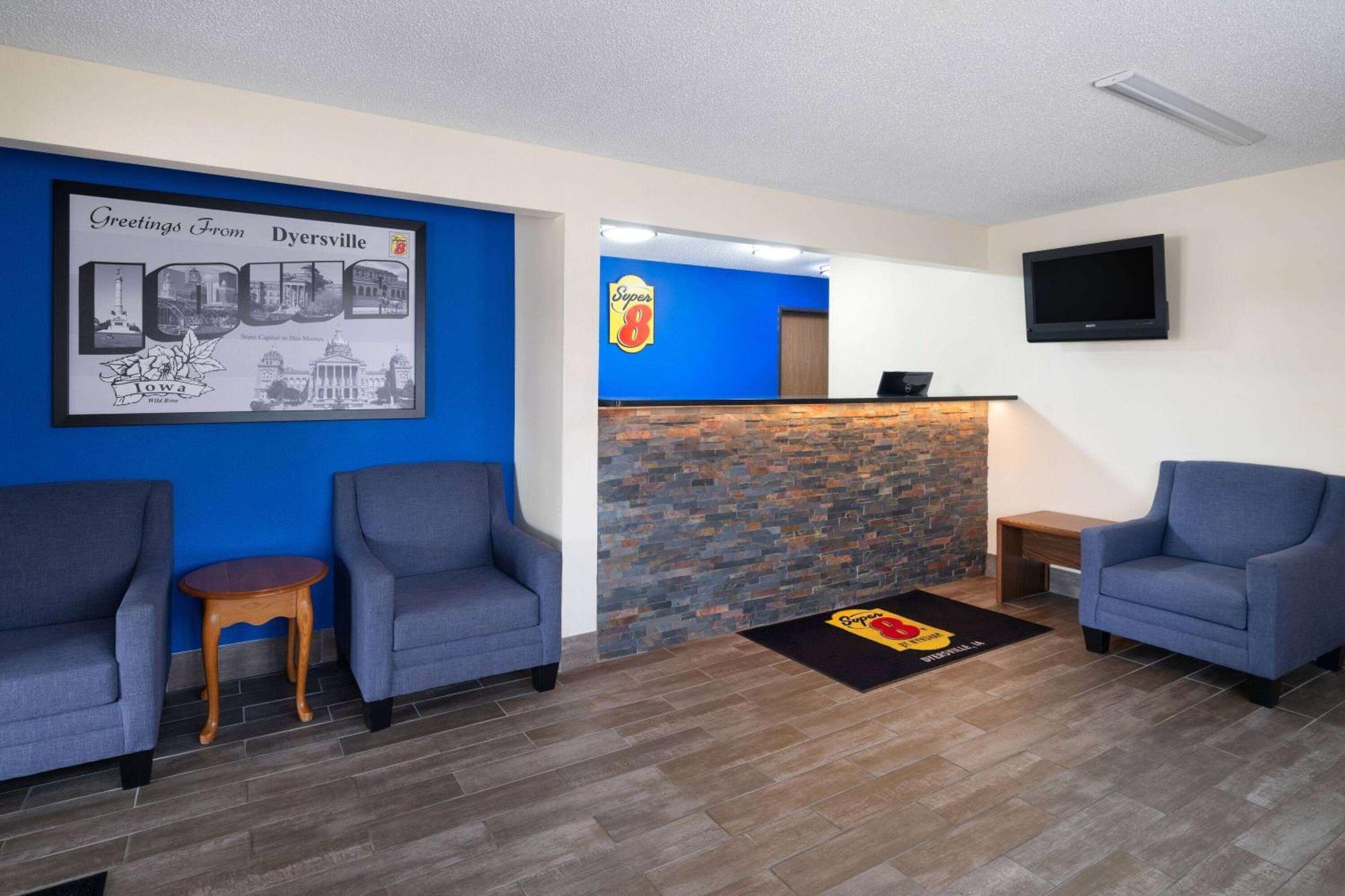 Super 8 By Wyndham Dyersville Экстерьер фото